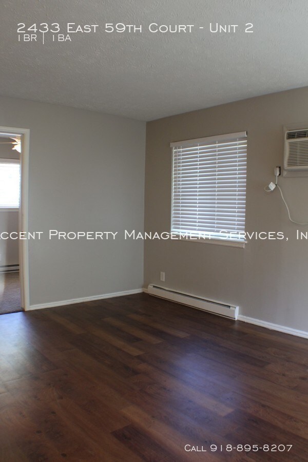 Building Photo - Studio Apartment!!!