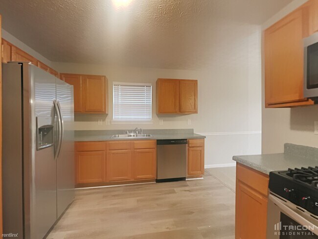 Building Photo - 140 Rankin Cir