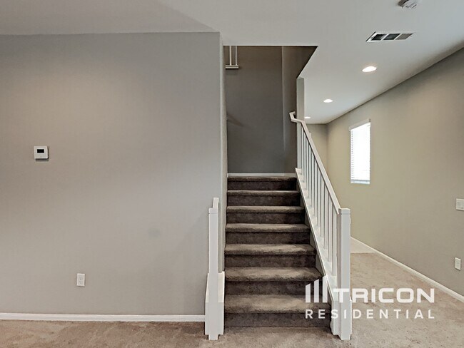Building Photo - 5648 Red Cedar St