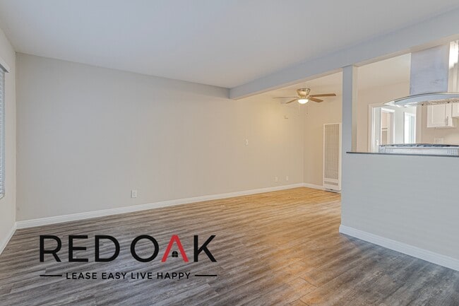 Foto del edificio - 1495 N Peterson Ave