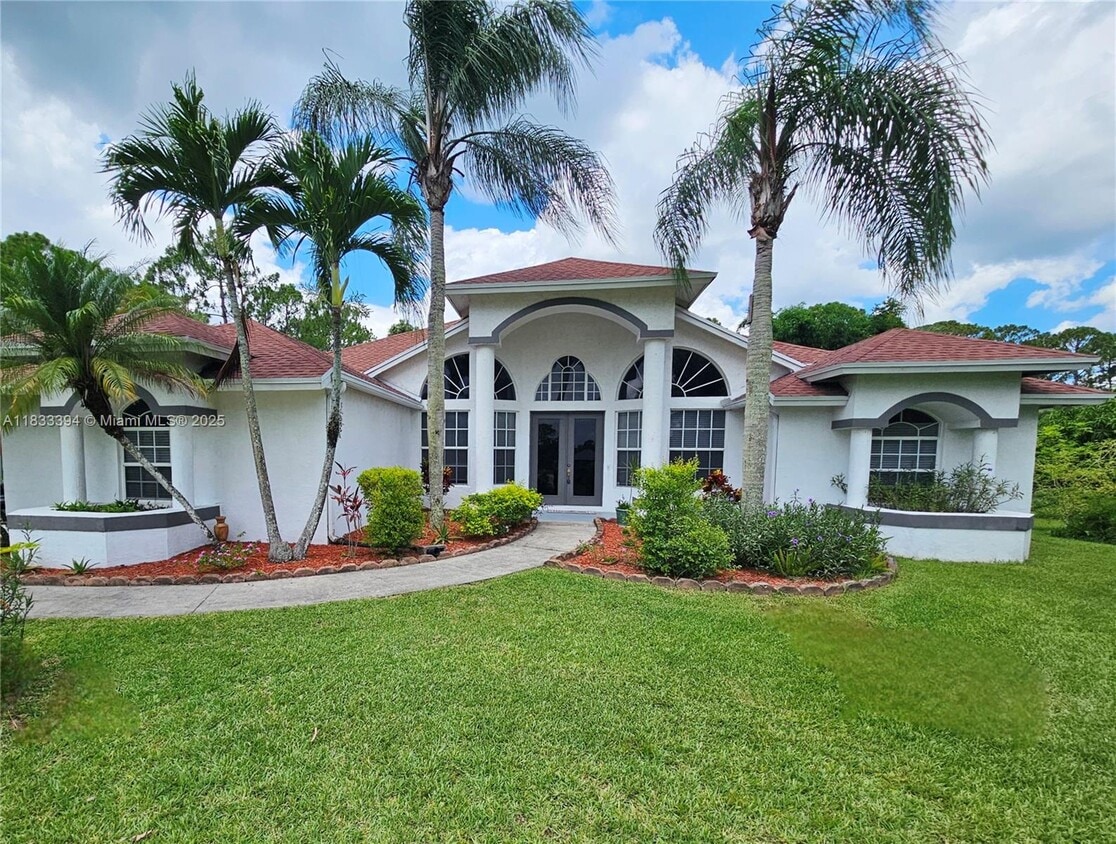 Foto principal - 16032 86th St N