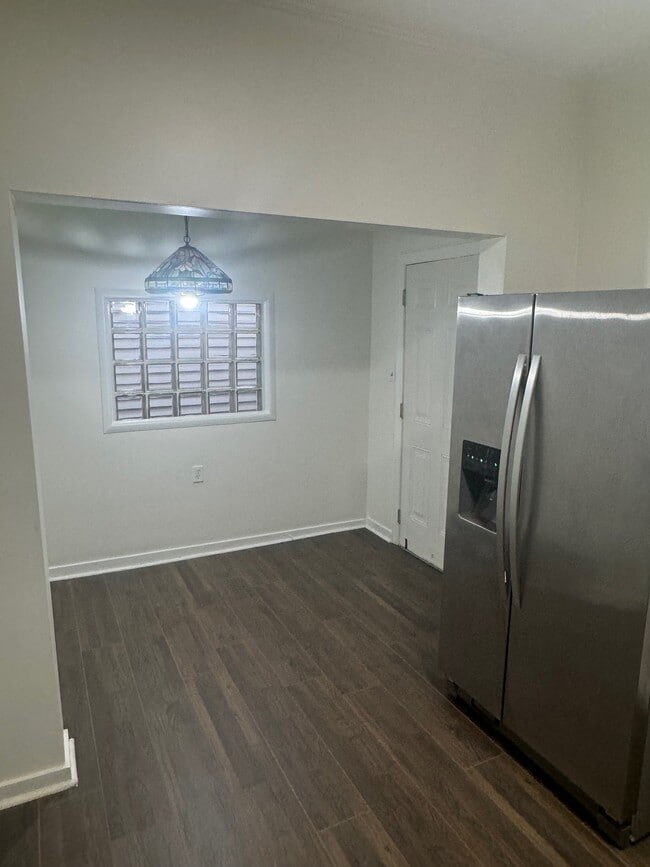 Building Photo - 1821 4th Ave