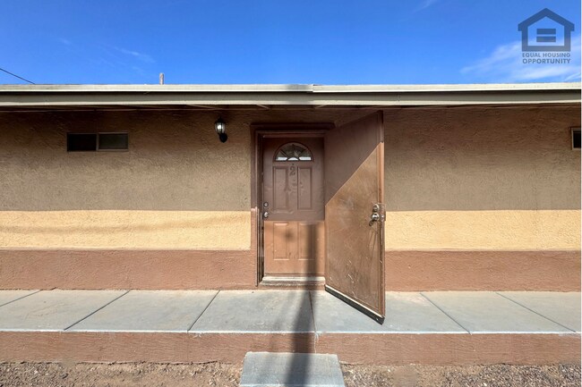 Foto del edificio - 1023 E Old Southern Ave