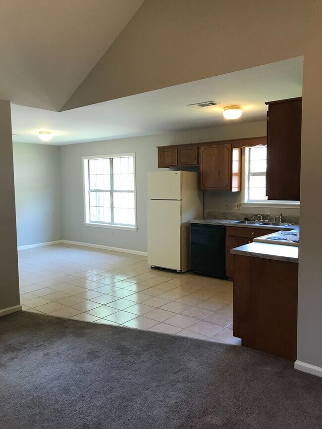 Building Photo - 3BR/2BA For Rent