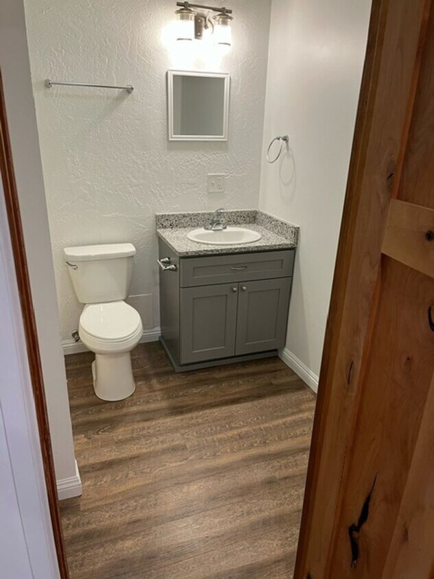 Foto del edificio - 201 S Tower Ave