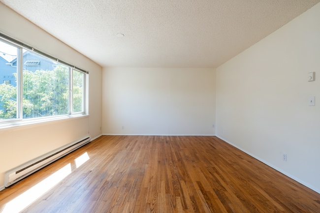 Interior Photo - Lake Vista Apartments