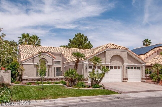 Foto del edificio - 2644 White Pine Dr