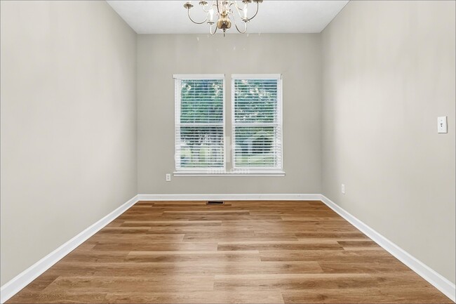 Building Photo - 111 Leather Leaf Ln