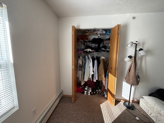 Building Photo - 35 Lincoln St