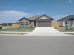 Building Photo - 1200 Moonrise St