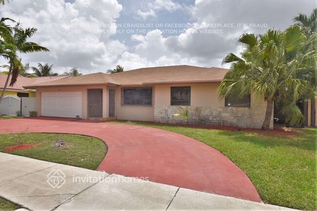 Building Photo - 1411 SW 139th Ave