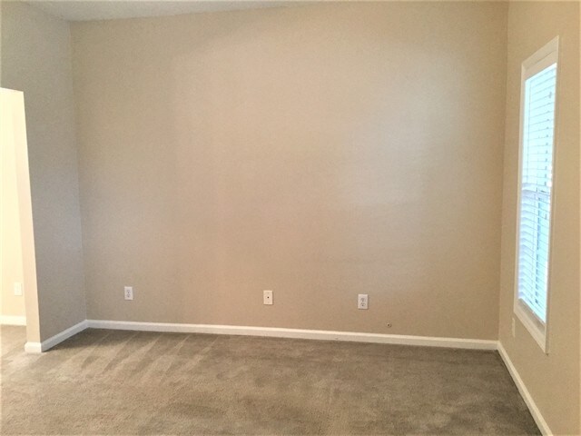 Building Photo - 121 Cameron Way Cir