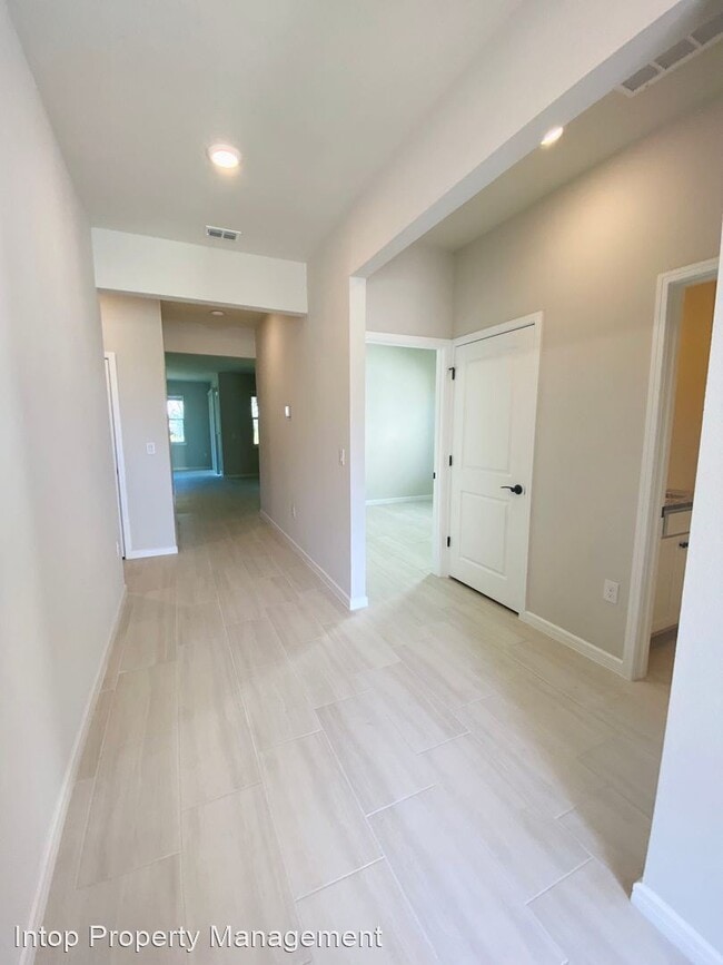 Building Photo - 3 br, 2 bath House - 3328 Buoy Cir