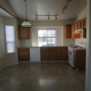 Building Photo - 205 Eaton Rd