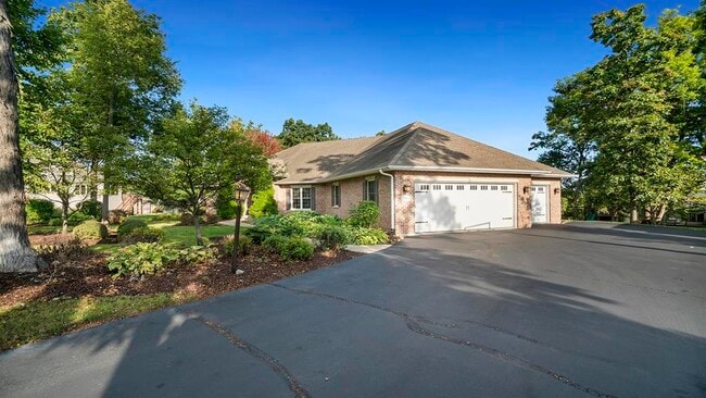 Building Photo - 7359 Timber Ridge Rd