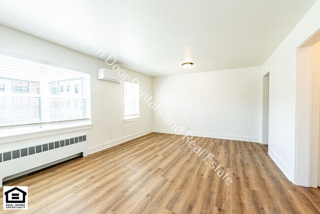 Foto del edificio - 1823 Griswold Dr