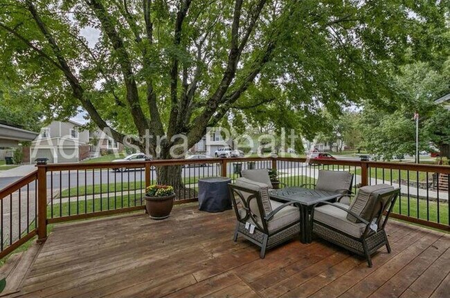 Building Photo - Beautiful 3 Bed 2 Bath Home in Gardner-Ava...