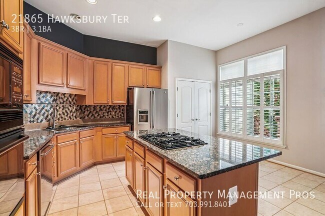 Foto del edificio - 21865 Hawksbury Terrace
