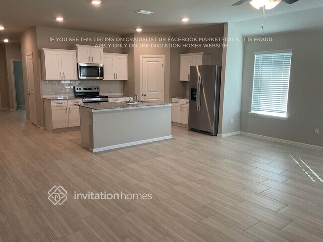 Foto del edificio - 436 Kaufman Dr