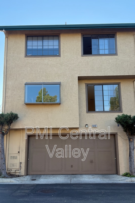Building Photo - 43187 Grimmer Terrace