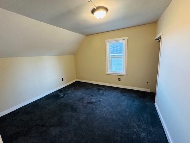 Dormitorio - 619 N Lehigh Ave