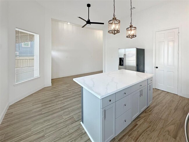 Foto del edificio - 306 Stiles St
