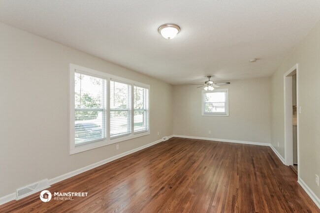 Building Photo - 6929 Idlewild Rd