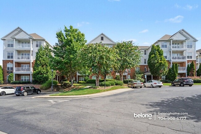 Building Photo - 14839 Santa Lucia Dr