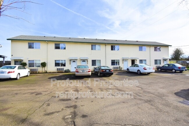 Building Photo - 738 NE 94th Ave