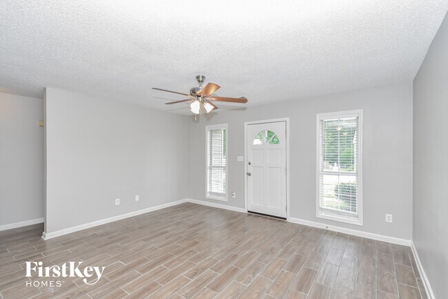 Foto del edificio - 41 Country Village Dr