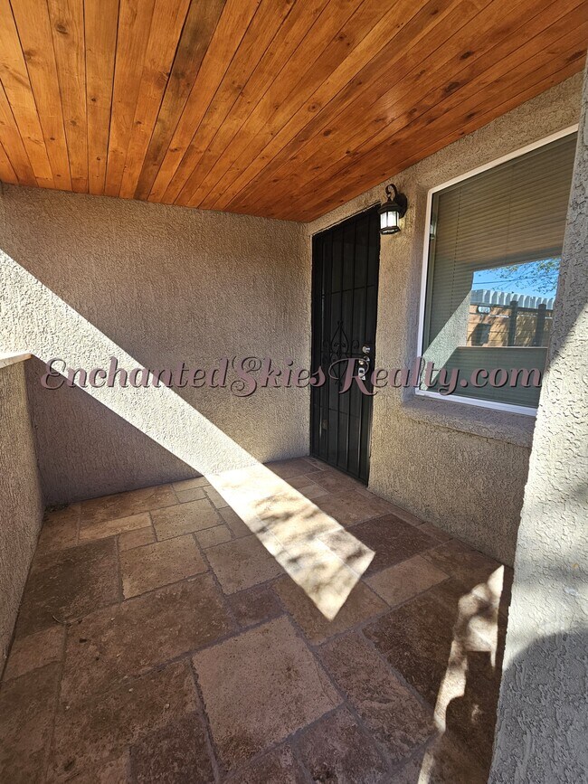 Foto del edificio - 2910 3rd St NW