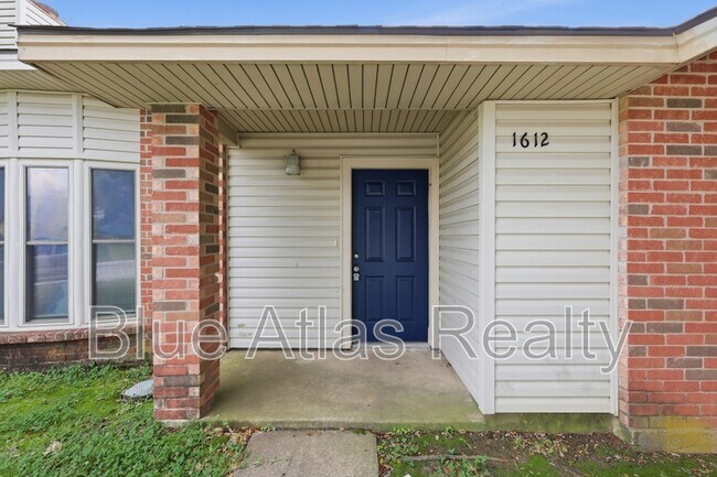 Foto del edificio - 1612 Hunterwood Dr