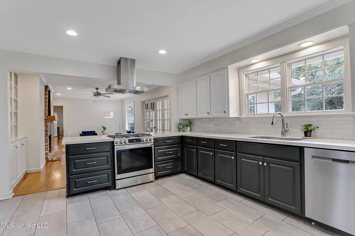 Foto principal - 2123 Southwood Rd