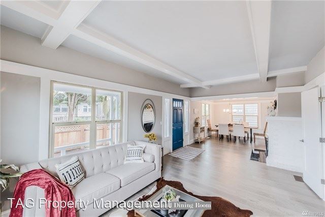 Building Photo - 5 br, 4 bath House - 620 NE 53rd St