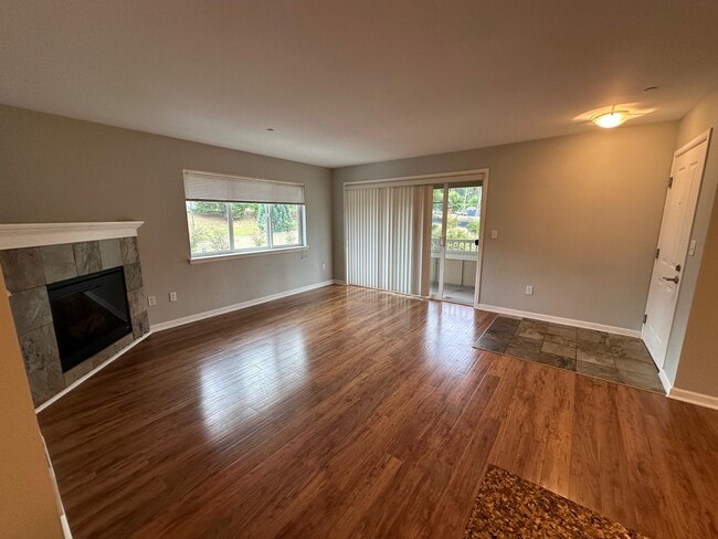 Living room - 11308 124th Ave NE