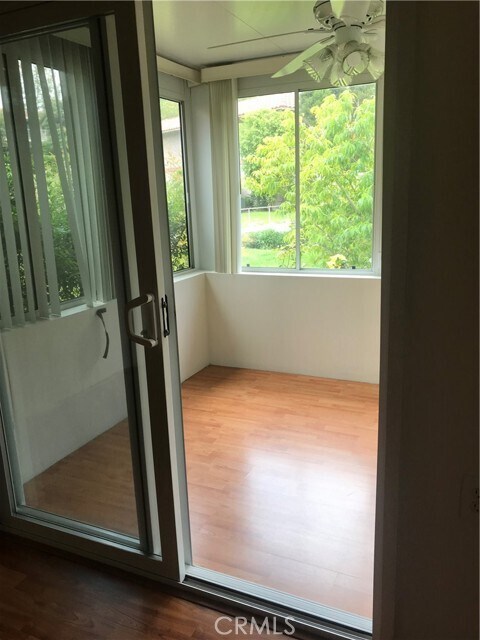 Foto del edificio - 880 Via Mendoza Via