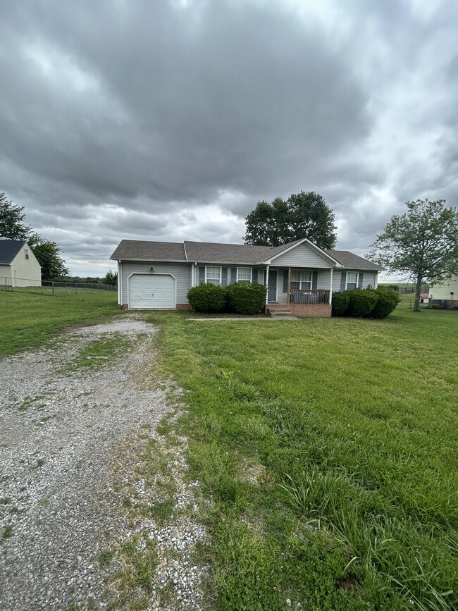 Building Photo - 2034 Carneal Ln