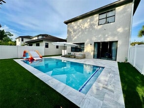 Building Photo - 4915 Whispering Way