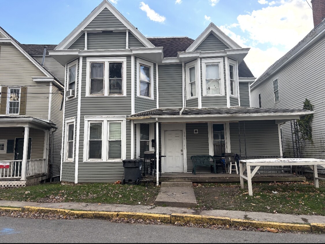 Foto del edificio - 386 Forest Ave