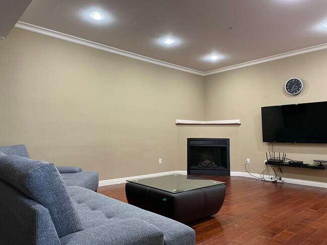 Habitación familiar 3 - 625 S Berendo St