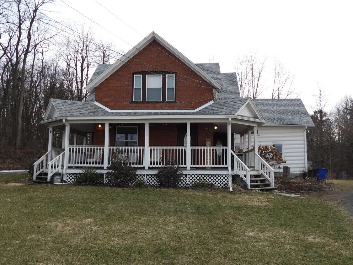407 Military Tpke Unit 407A, Plattsburgh, NY 12901 Apartments in