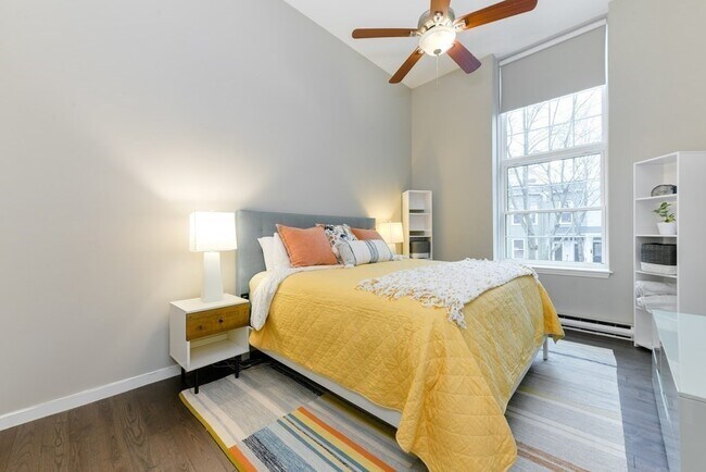 Foto del edificio - 743 E 4th St