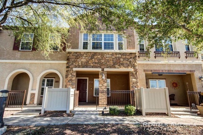 Building Photo - 2670 S Voyager Dr