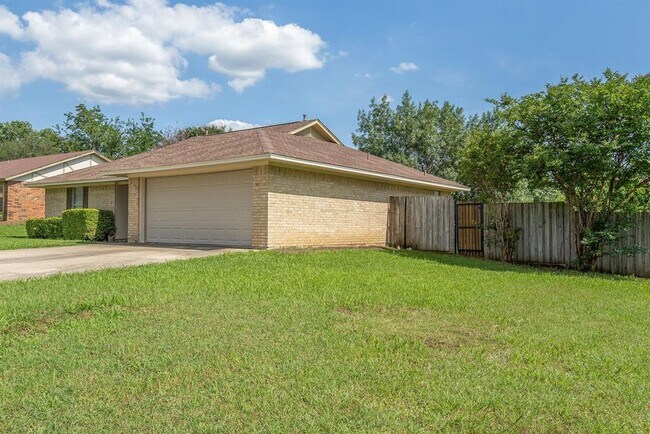 Photo - 2500 Quail Ridge Dr Apartment