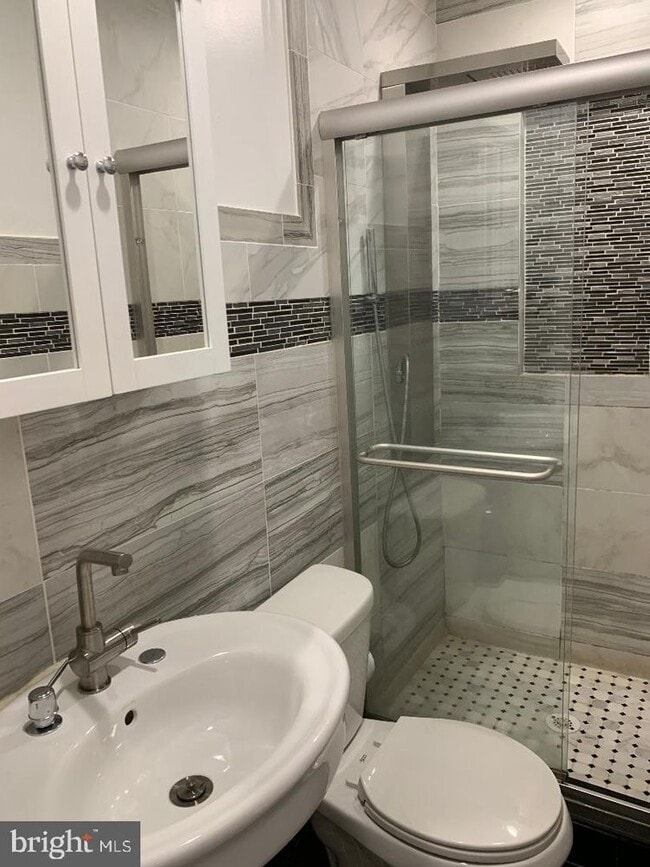 Building Photo - 5410 Ives Pl