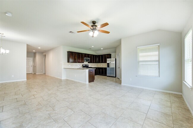 Foto del edificio - 3027 Dripping Springs Ct