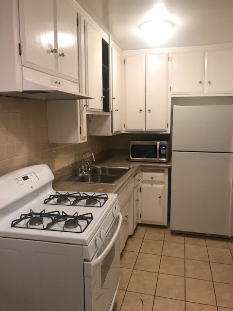 Foto del edificio - 1313 S Bundy Dr