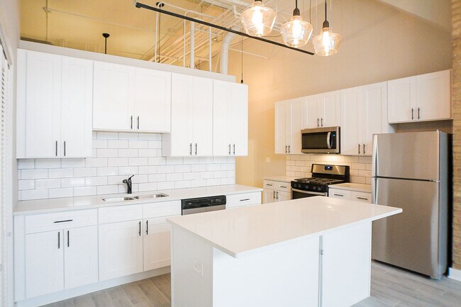 Foto del edificio - 4435 W Fullerton Ave