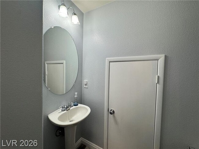 Foto del edificio - 9253 Valley Ranch Ave