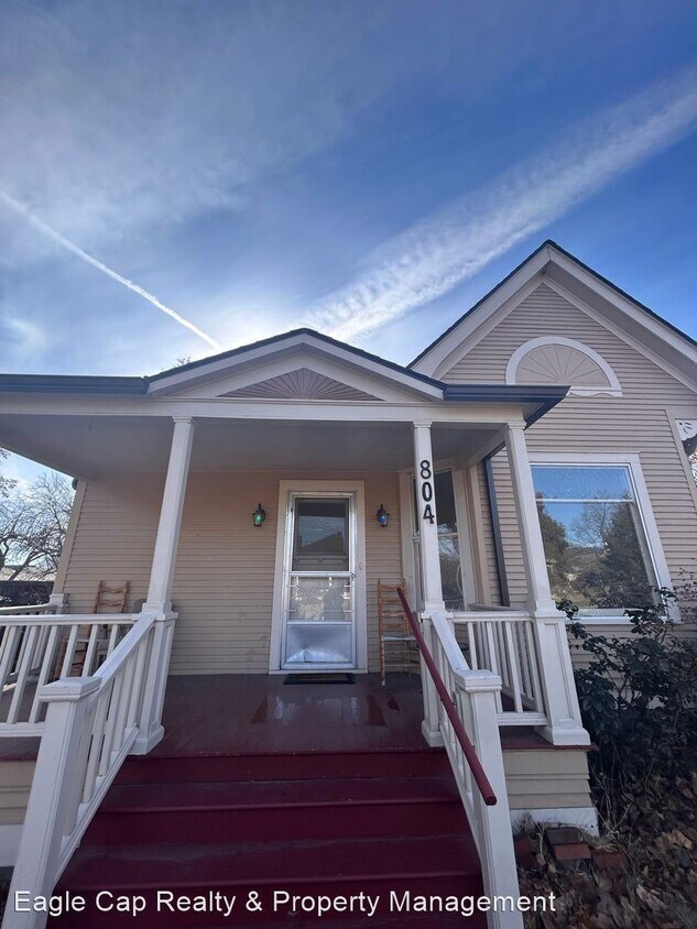 804 O Ave, La Grande, OR 97850 House Rental in La Grande, OR